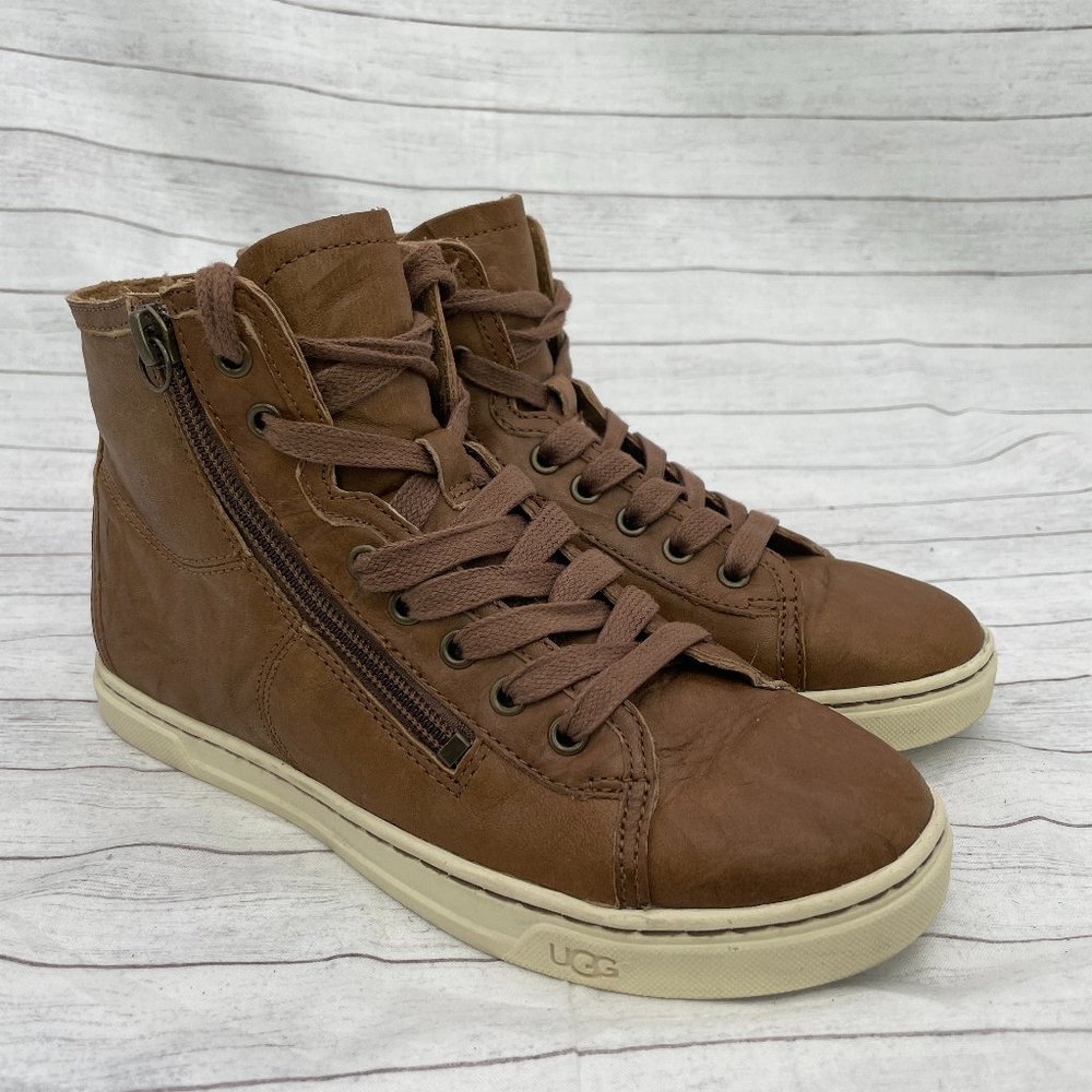 UGG AUSTRALIA 1009885 Blaney Brown Leather Sneaker High Top Size 5.5 Lace Up Zip